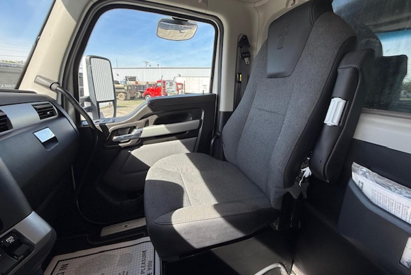 2025 Kenworth T880 — thumbnail 7