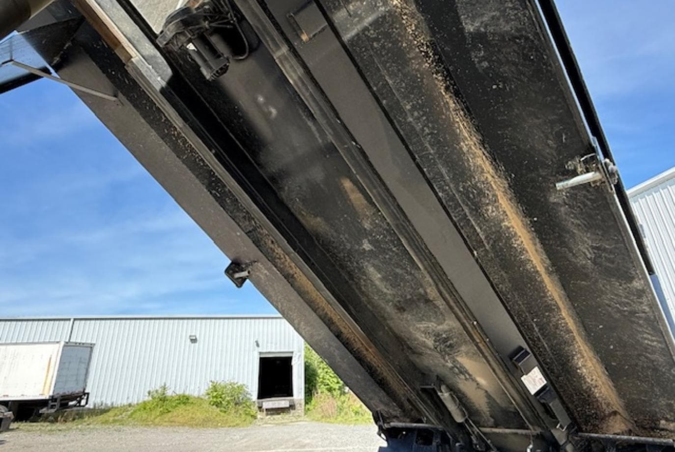 2025 Kenworth T880 — thumbnail 27