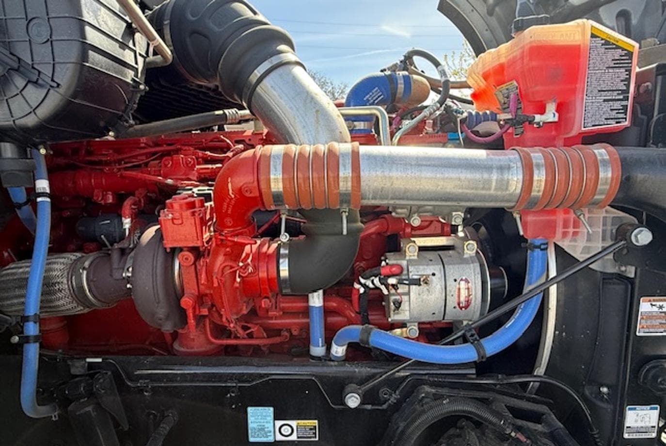 2025 Kenworth T880 — thumbnail 25