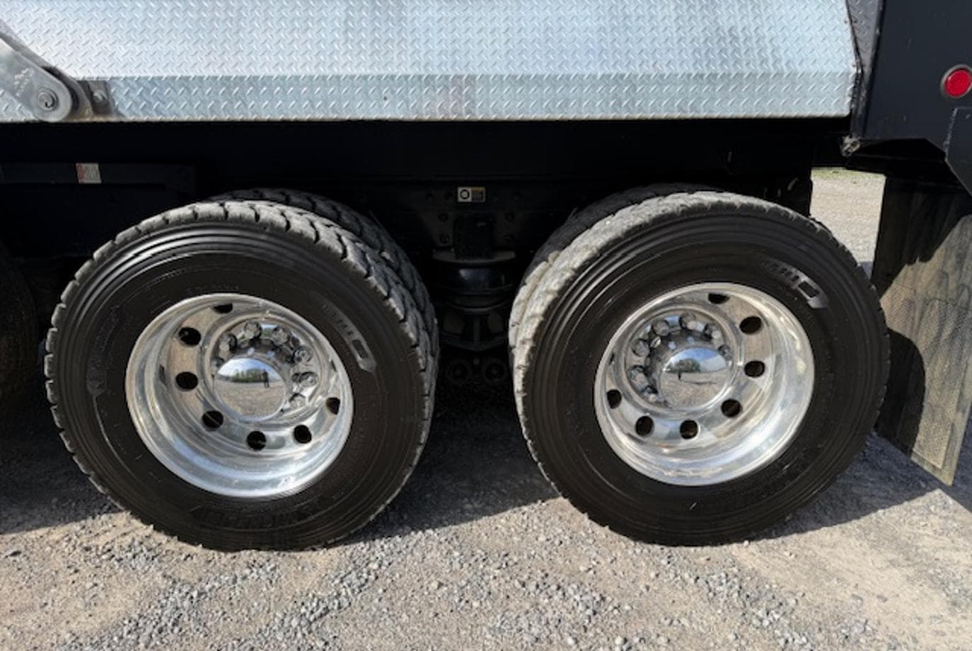 2025 Kenworth T880 — thumbnail 10