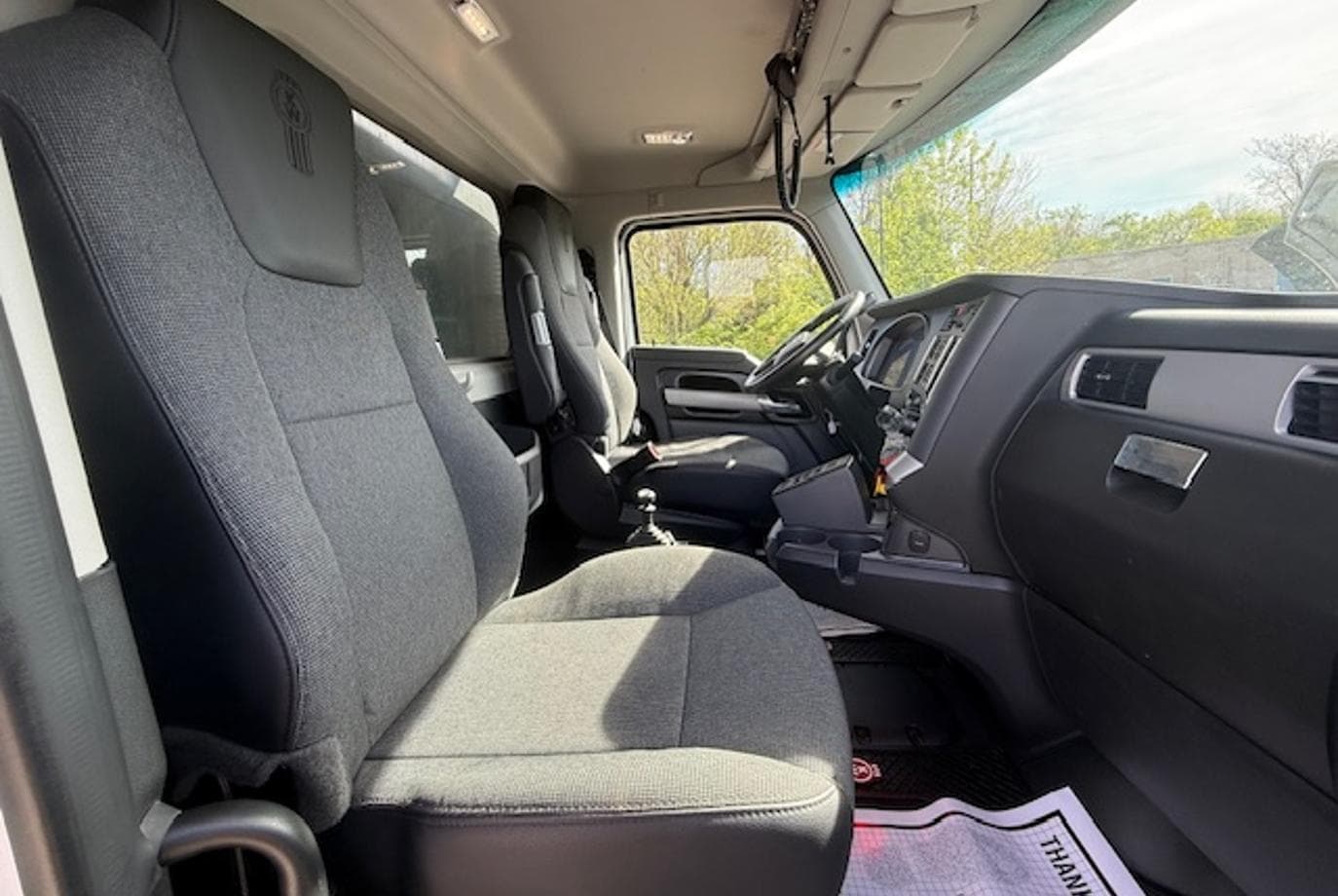 2025 Kenworth T880 — thumbnail 18