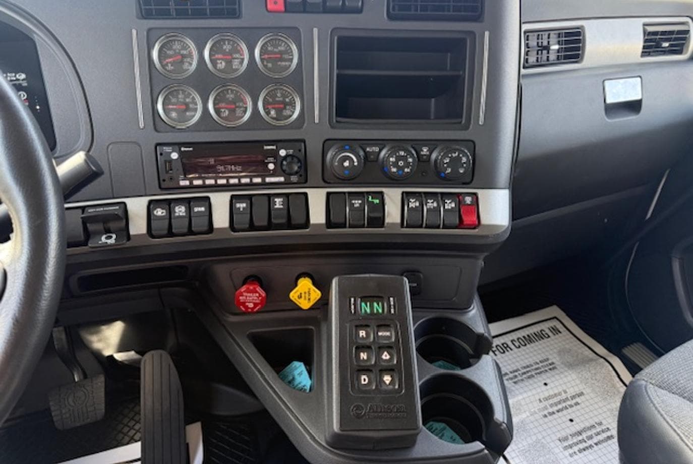 2025 Kenworth T880 — thumbnail 21