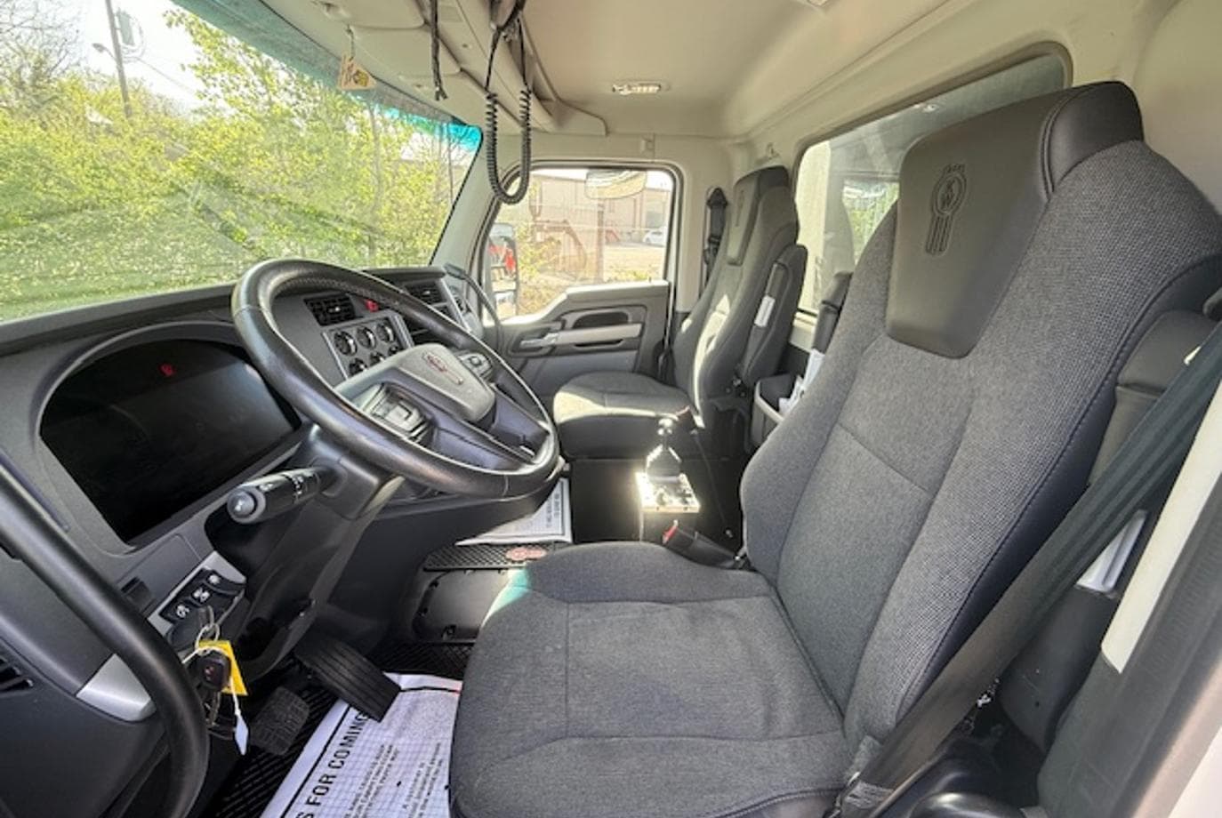 2026 Kenworth T880 — thumbnail 3