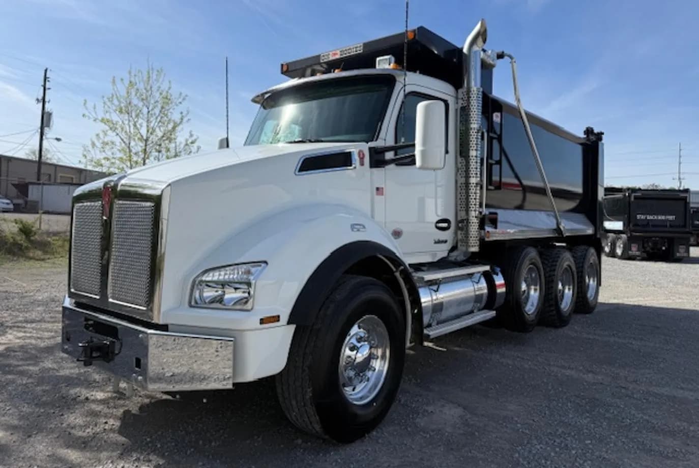 2025 Kenworth T880
